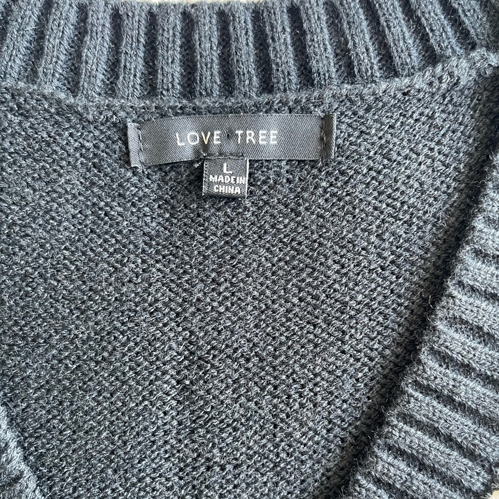 Love Tree Argyle V-Neck Knitted Sweater Vest Size Large - Picture 3 of 7